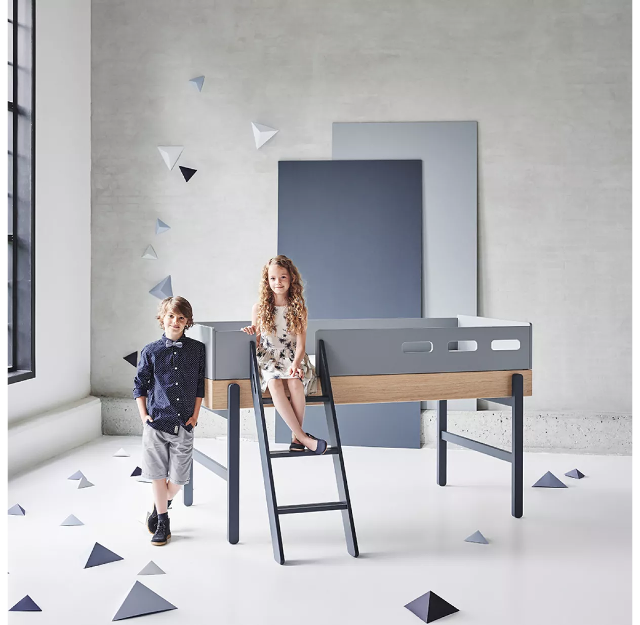 Lit Enfant Mi-hauteur échelle Inclinée Popsicle - Chêne/Blueberry 10 Lit Enfant Mi-hauteur échelle Inclinée Popsicle - Chêne/Blueberry – Image 8