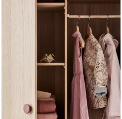 Armoire Haute Popsicle - Chêne/Cherry -Magasin De Meubles Pour Enfants 81 30504 33 armoire haute cherry popsicle flexa 5 1264x1234