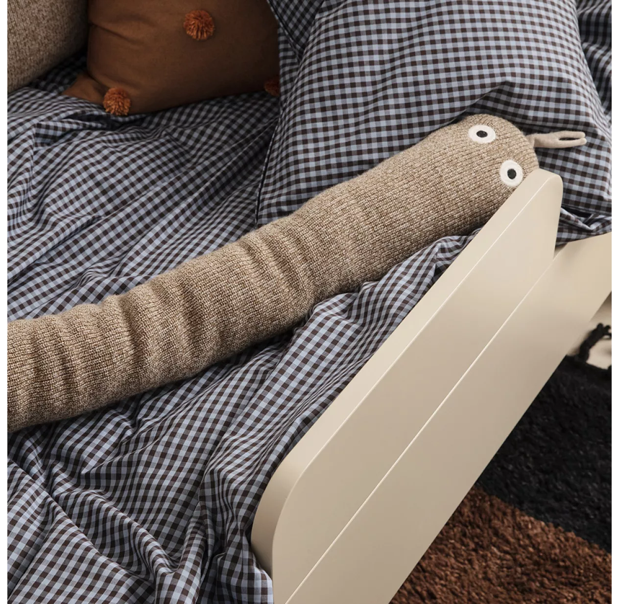 Ferm LIVING Barrière De Sécurité Pour Lit Junior Sill - Cachemire 6 Ferm LIVING Barrière De Sécurité Pour Lit Junior Sill - Cachemire – Image 4