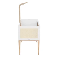 Berceau Bois Et Cannage Rotin Nami - Blanc -Magasin De Meubles Pour Enfants berceau cododo cannage blanc nami theo 3 1264x1234