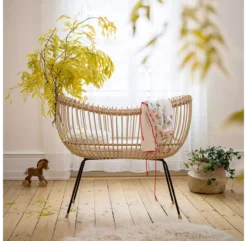 Berceau En Rotin Vintage - Lola -Magasin De Meubles Pour Enfants berceau rotin lola bermbach handcrafted 5 1264x1234
