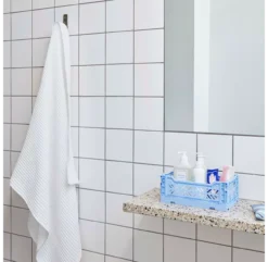 Hay Caisse Pliable Aykasa S - Bleu Clair -Magasin De Meubles Pour Enfants caisse pliable empilable aykasa hay small bleu clair 1a 1264x1234