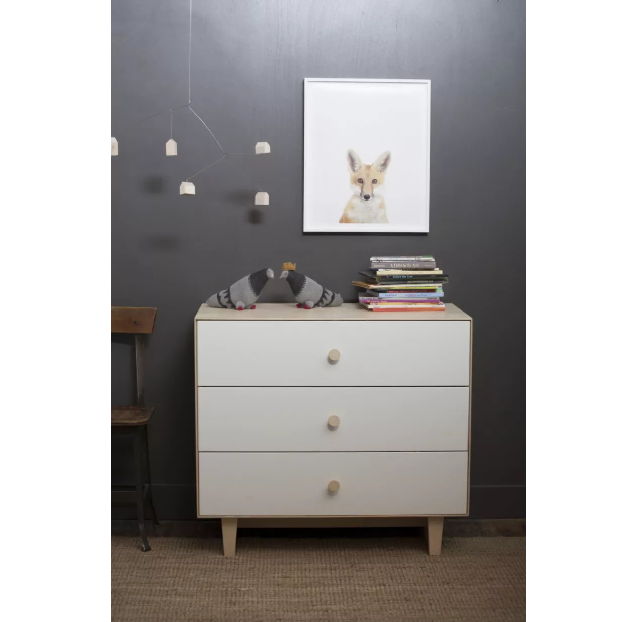 Commode Merlin Rhea 3 Tiroirs - Blanc/Bouleau 6 Commode Merlin Rhea 3 Tiroirs - Blanc/Bouleau – Image 4