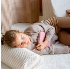 Trio De Poufs Rainbow En Velours Côtelé - Ecru -Magasin De Meubles Pour Enfants ensemble de poufs rainbow ecru wigiwama 3 1264x1234