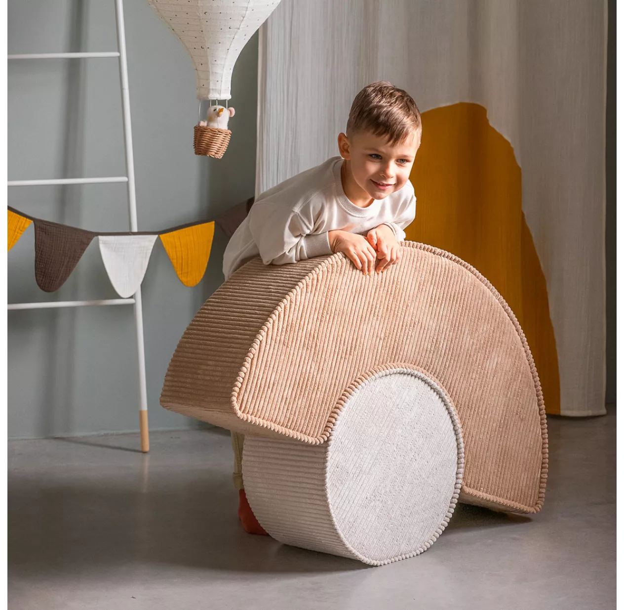 Duo De Poufs En Velours Côtelé - Beige 6 Duo De Poufs En Velours Côtelé - Beige – Image 4