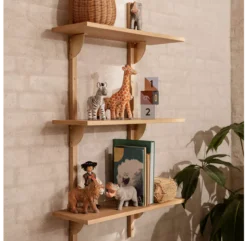 Ferm LIVING Etagère Sector Triple T/N - Chêne/Laiton -Magasin De Meubles Pour Enfants etagere sector triple small chene laiton ferm living 4 1264x1234
