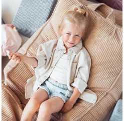 Fauteuil Pouf Ottoman En Velours Côtelé - Beige -Magasin De Meubles Pour Enfants fauteuil pouf velours cotele beige wigiwama 2 1264x1234