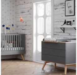 VOX Lit Bébé évolutif 70 X 140 Nature - Gris Anthracite -Magasin De Meubles Pour Enfants lit bebe 70x140 nature grey vox 4 1264x1234