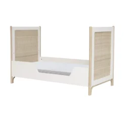 Lit Bébé évolutif Cèdre Et Rotin Océania 60x120cm - Blanc -Magasin De Meubles Pour Enfants lit bebe evolutif oceania theo 60x120 10 1264x1234