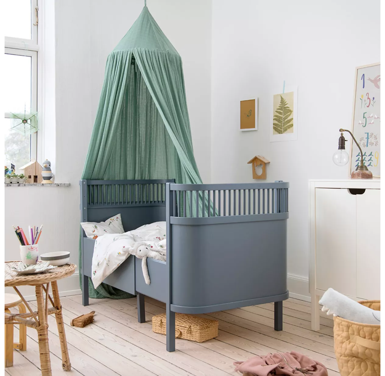 Sebra Lit Bébé évolutif - Bleu Foncé 4 Sebra Lit Bébé évolutif - Bleu Foncé – Image 2