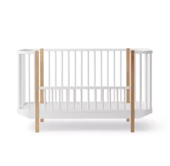 Lit Bébé évolutif Wood - Chêne -Magasin De Meubles Pour Enfants lit bebe evolutif wood original chene oliver furniture 6 1264x1234