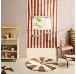 Ferm LIVING Tabouret Marche-pied Up Step - Rouge -Magasin De Meubles Pour Enfants marche pieds step rouge ferm living 3 1264x1234