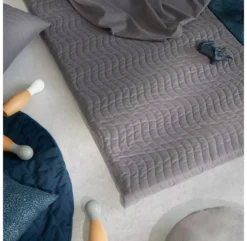 Matelas Monaco Pure Line - Gris Slate -Magasin De Meubles Pour Enfants matelas monaco vera slate grey nobodinoz 4 1264x1234
