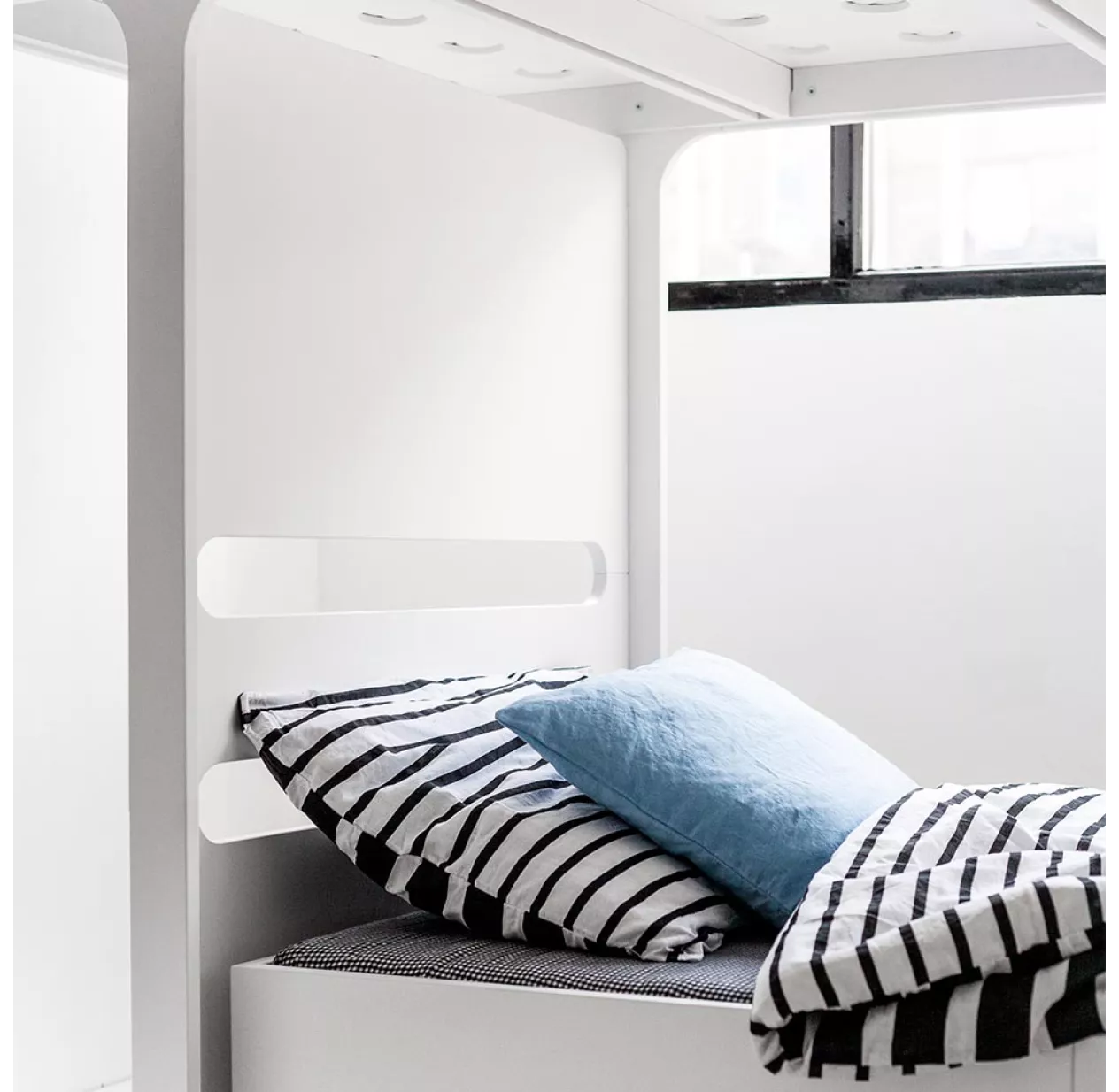 Lit Superposé F+ A Bed Et Son Matelas - Blanc 5 Lit Superposé F+ A Bed Et Son Matelas - Blanc – Image 3