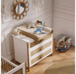 Commode En Bois Et Cannage Rotin Nami - Blanc -Magasin De Meubles Pour Enfants plan a langer rotin theo 2 1264x1234